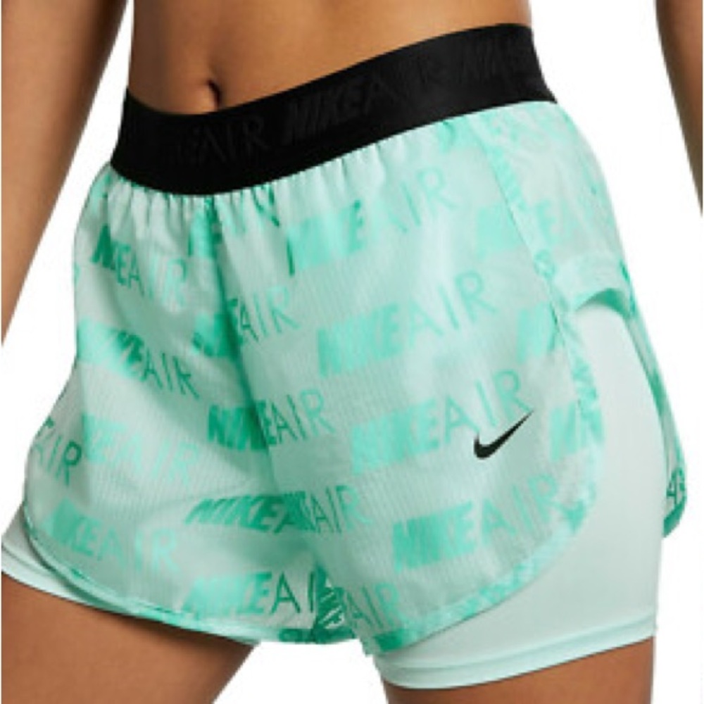 Nike Air Women's 2 in 1 Running Shorts Aqua Women's Size Medium Built in Shorts